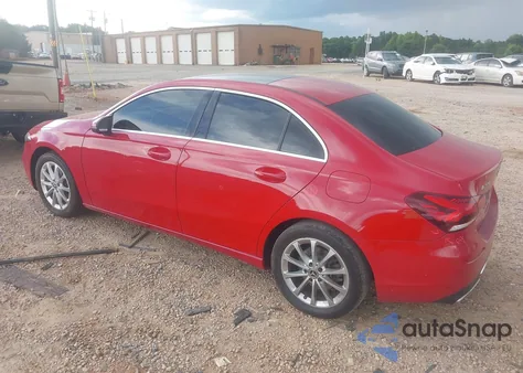 2019 Mercedes-Benz A 220 4Matic из США, поврежденный, VIN WDD3G4FB9KW024375